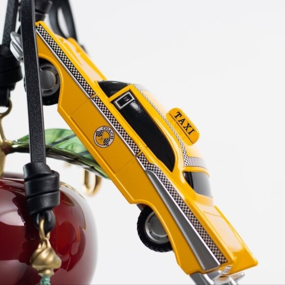 Coach Large New York Taxi Bag Charm - Picture 10 of 10